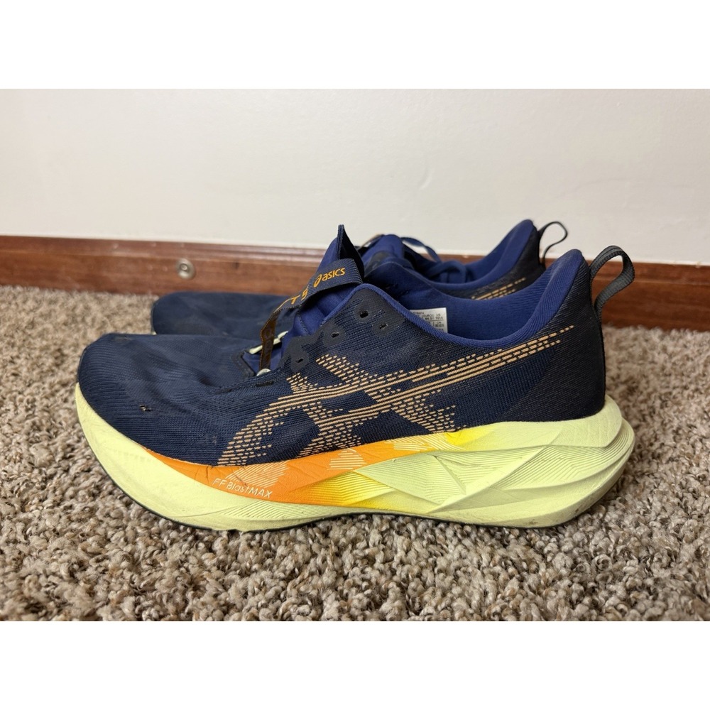 ASICS Novablast 5 Mens Size 9.5 Road Running Shoes Orange Yellow Blue 1011B974